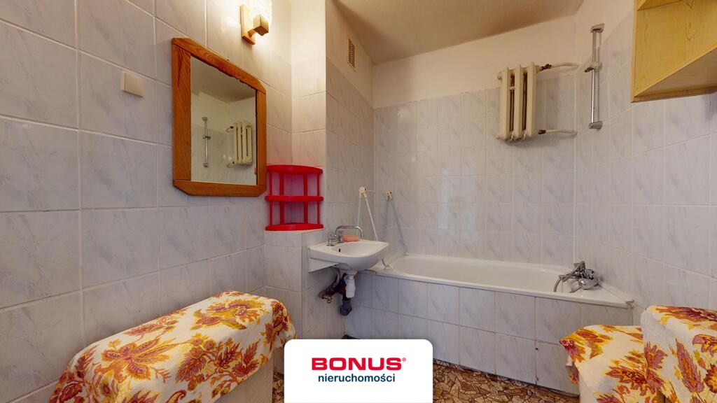 Rozkładowe mieszkanie w niskim bloku (13)