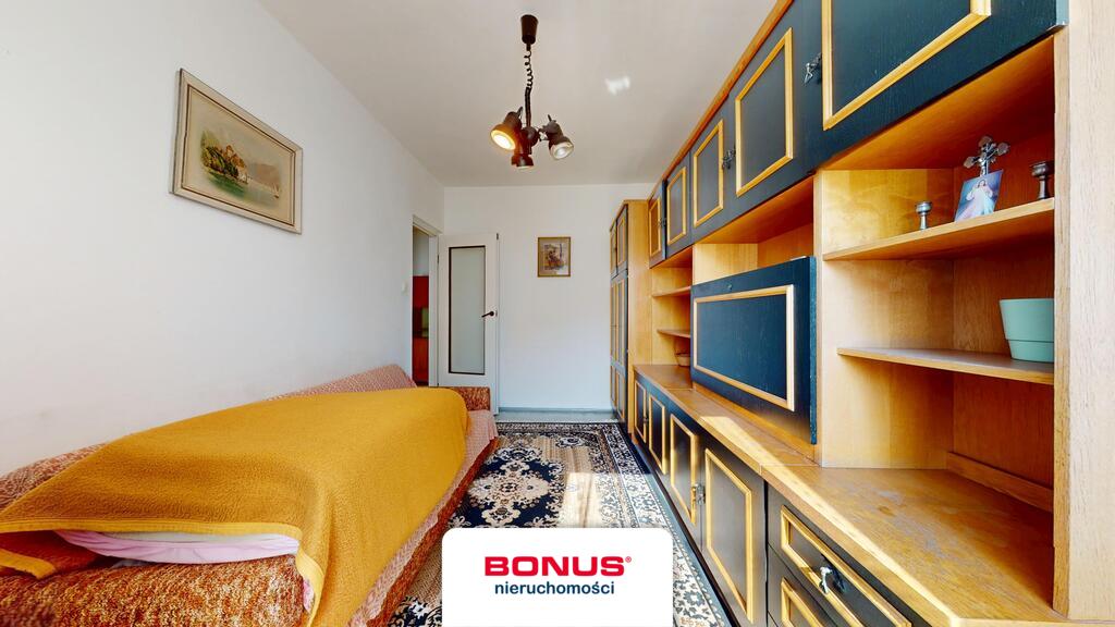 Rozkładowe mieszkanie w niskim bloku (10)