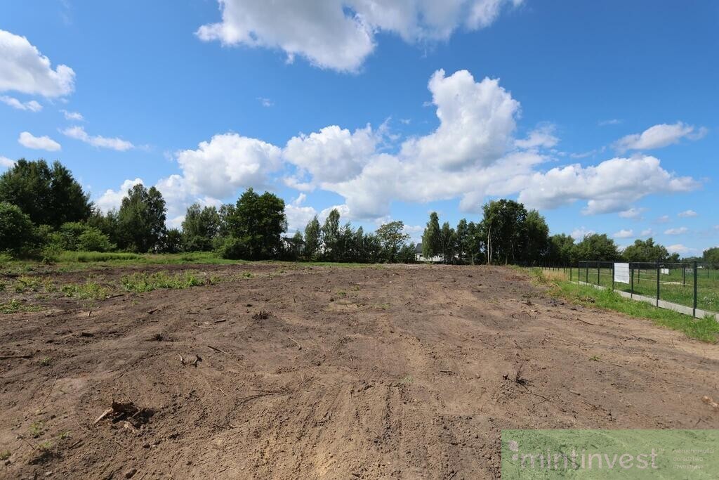 Działka pod zabudowę mieszkaniową (4)