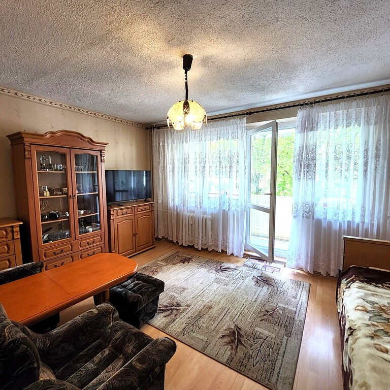 Dwa rozkładowe pokoje z dużym balkonem (3)