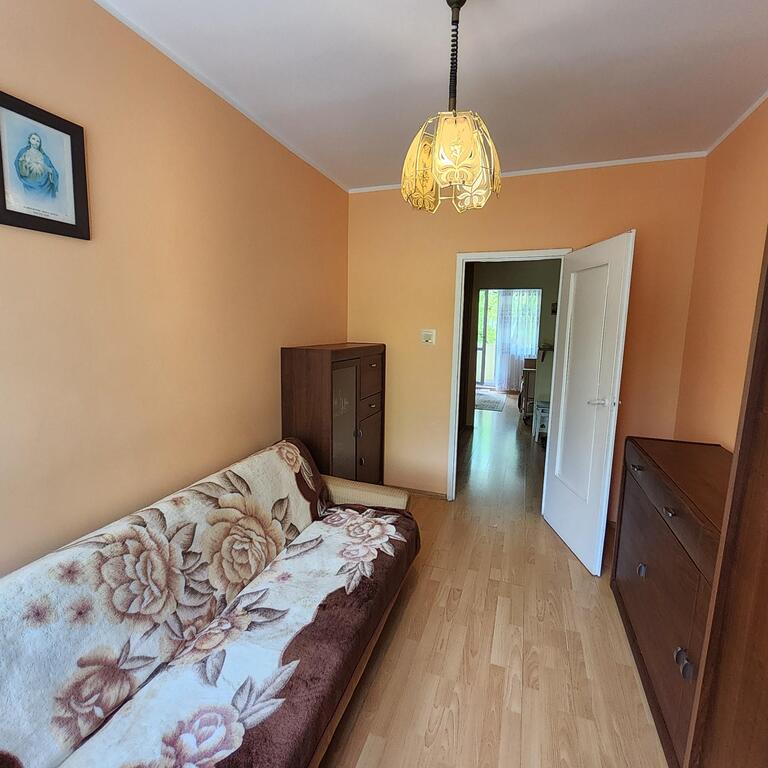 Dwa rozkładowe pokoje z dużym balkonem (4)