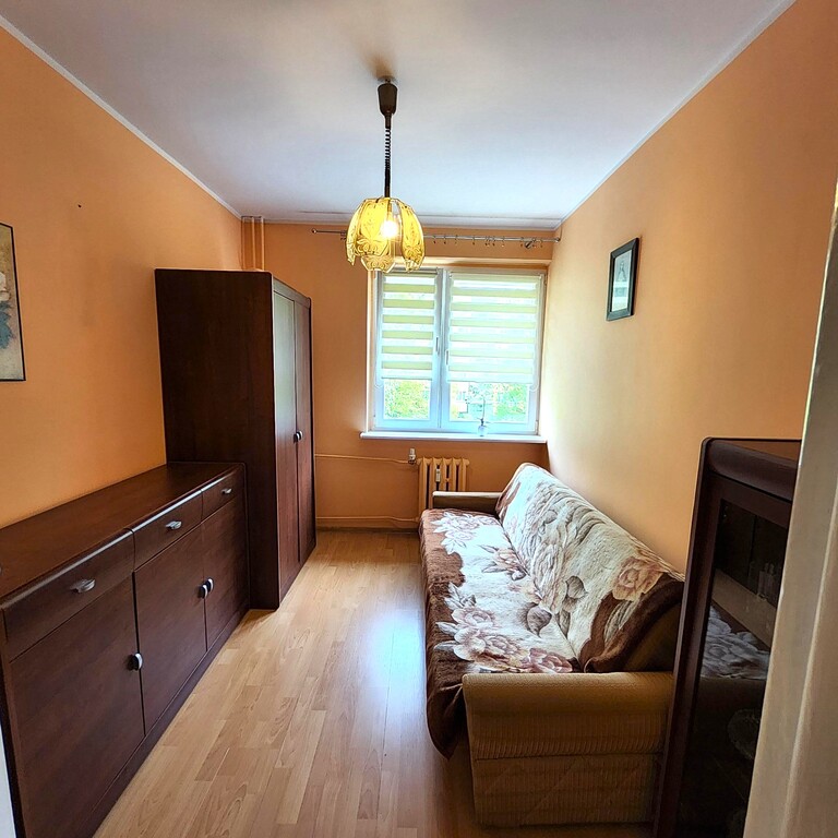 Dwa rozkładowe pokoje z dużym balkonem (5)