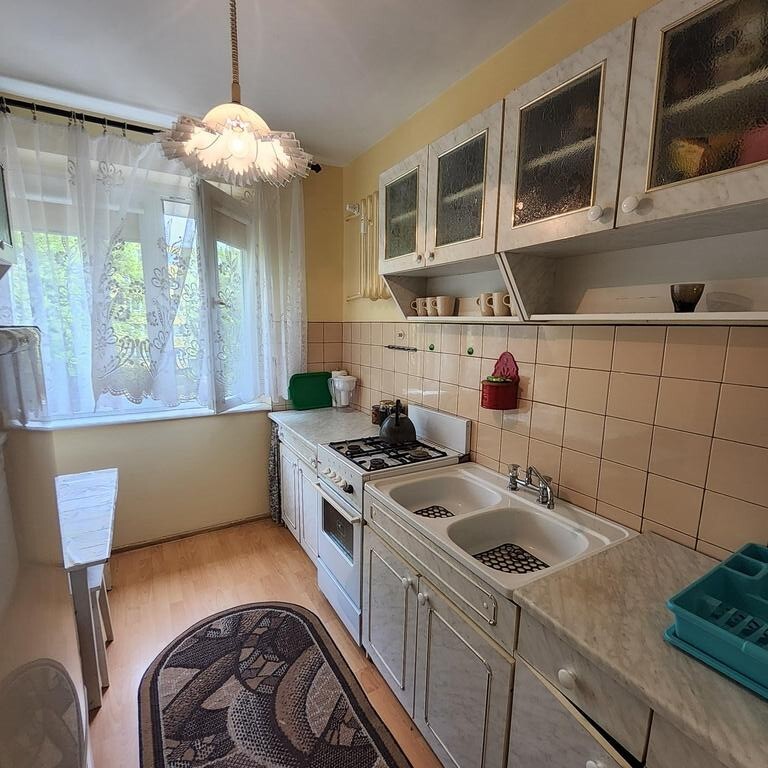 Dwa rozkładowe pokoje z dużym balkonem (9)