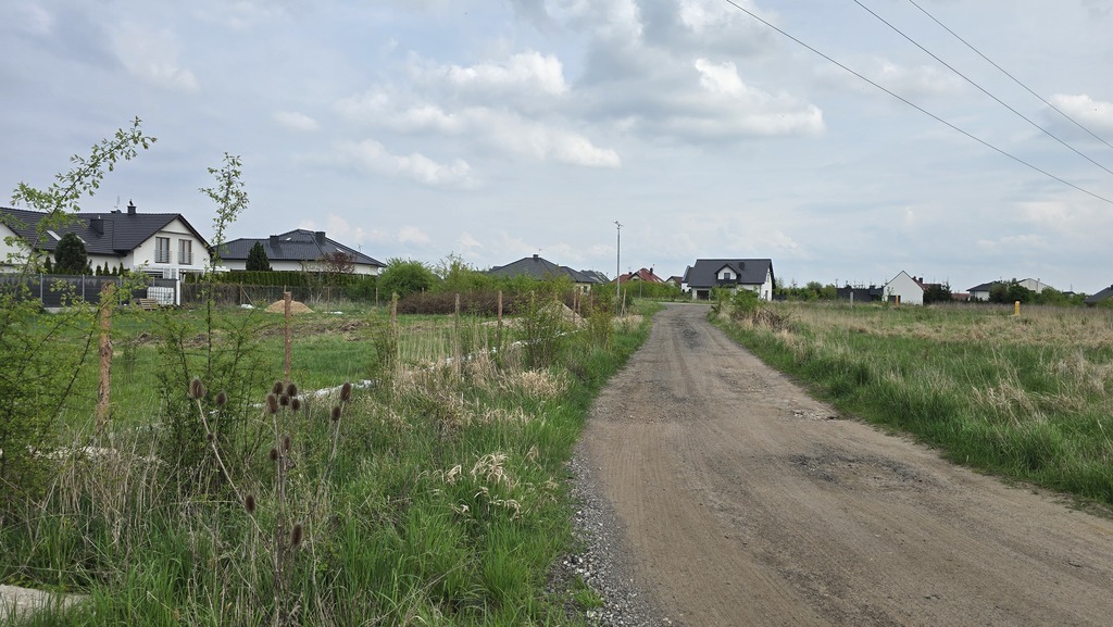 Na sprzedaż duża działka w Mierzynie. (4)