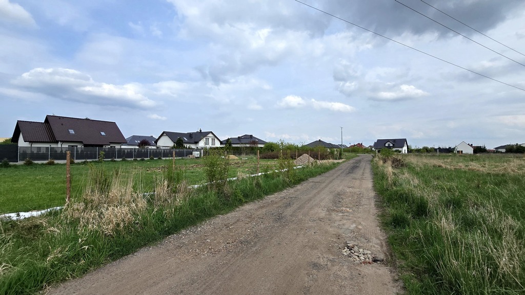 Na sprzedaż duża działka w Mierzynie. (1)