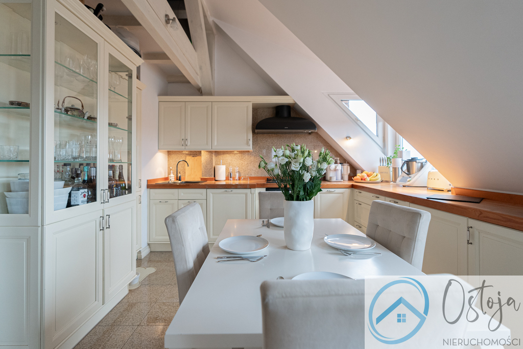 Trzy pokoje z balkonem w nowej cegle (2)