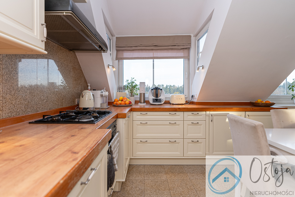 Trzy pokoje z balkonem w nowej cegle (11)