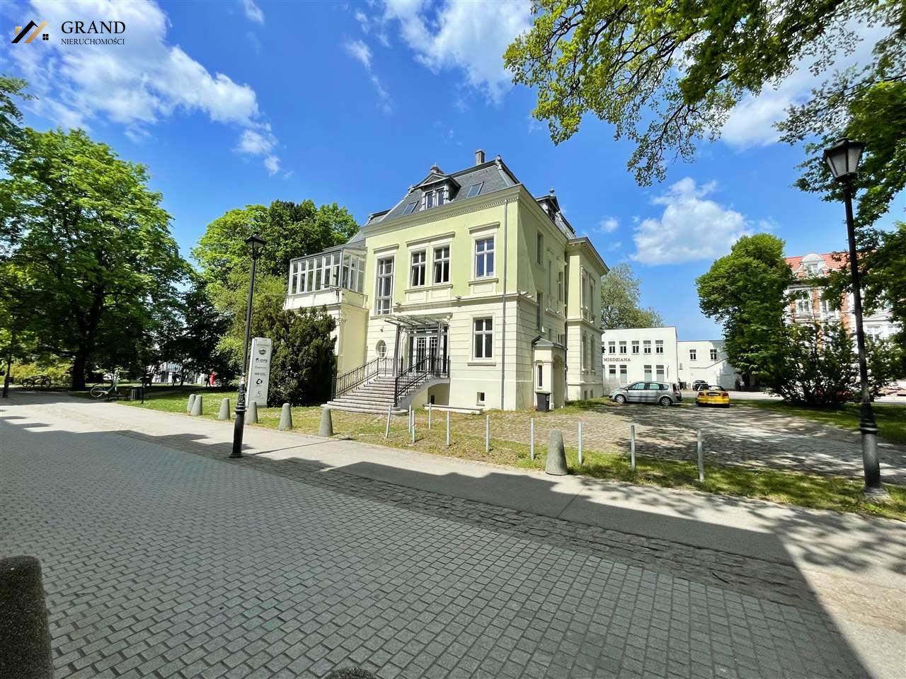 Lokal usługowy 2 pomieszczenia na wynajem ul. Zwyc (9)