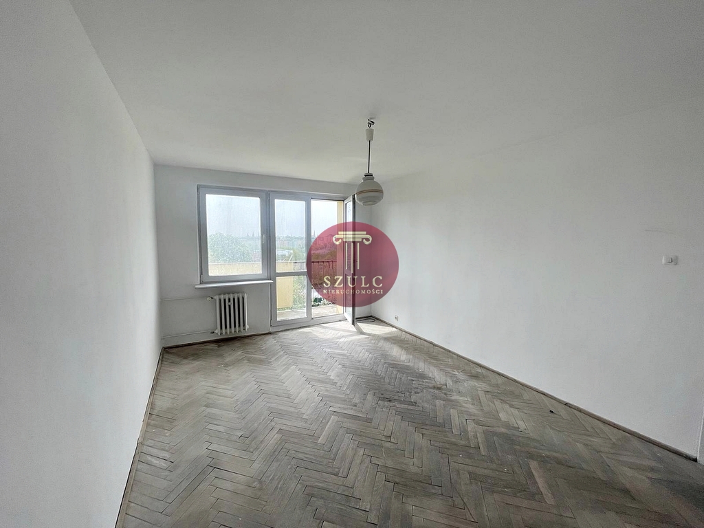 Na sprzedaż dwupokojowe mieszkanie z balkonem. (6)