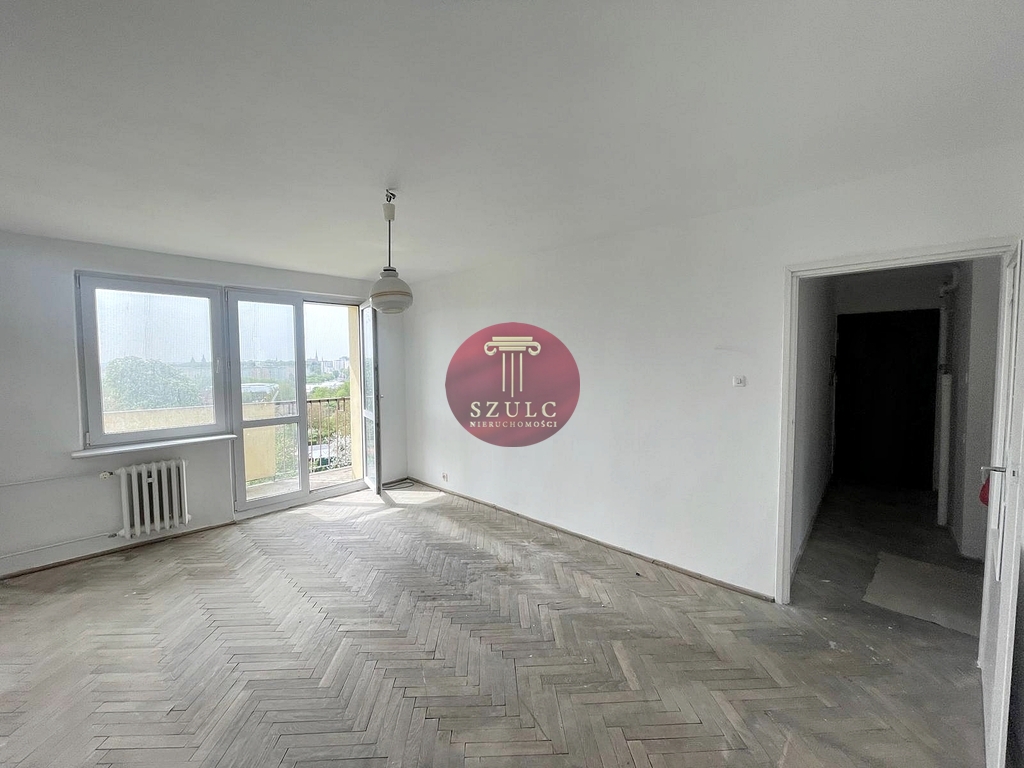 Na sprzedaż dwupokojowe mieszkanie z balkonem. (2)