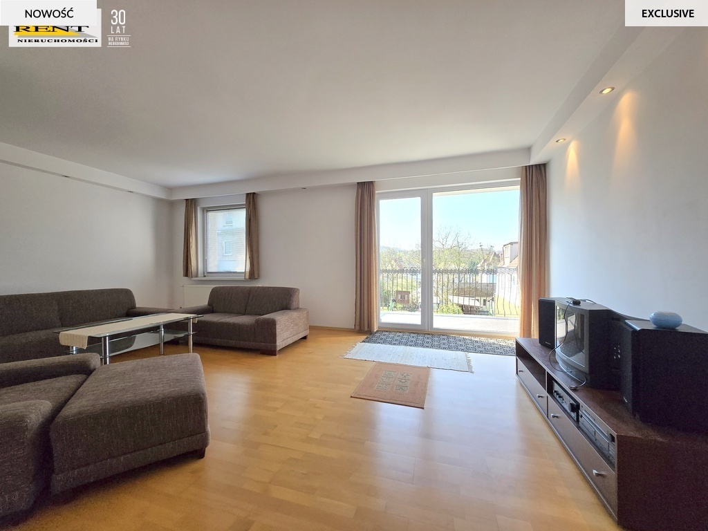 Część domu, piwnice, garaże, magazyn, Podjuchy (2)