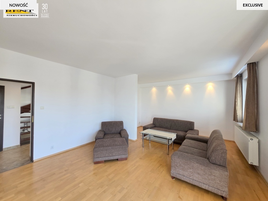 Część domu, piwnice, garaże, magazyn, Podjuchy (4)