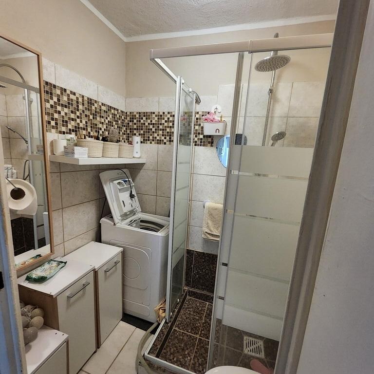 Mieszkanie 2 pokojowe, 1 piętro, duży balkon. (9)