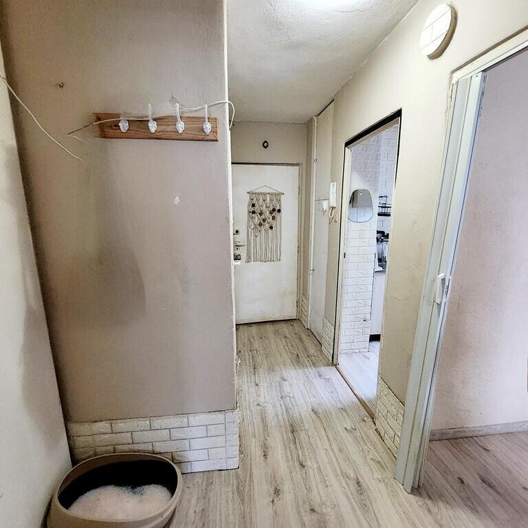 Mieszkanie 2 pokojowe, 1 piętro, duży balkon. (8)