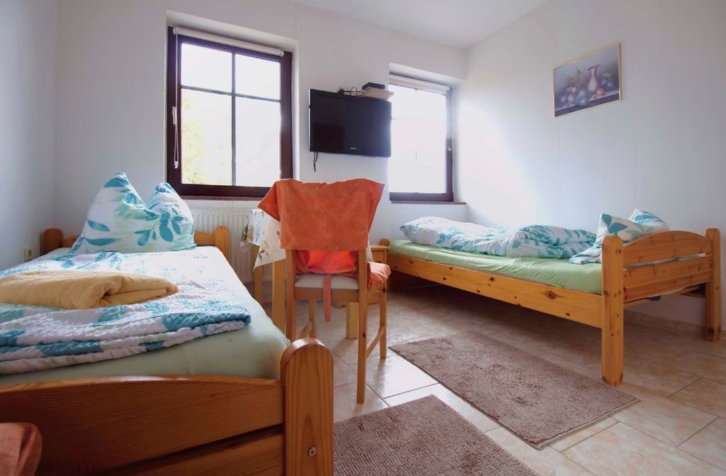 Pensjonat z restauracją (12)