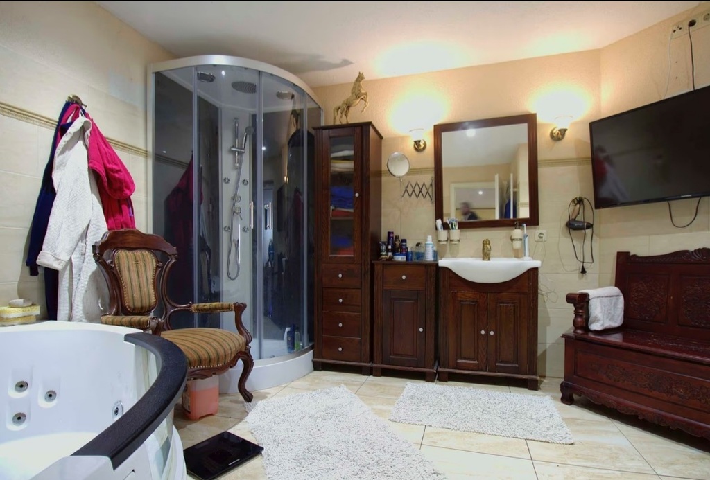 Pensjonat z restauracją (14)