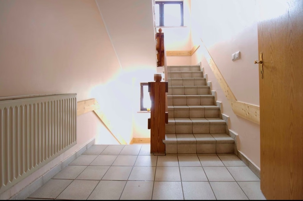 Pensjonat z restauracją (11)