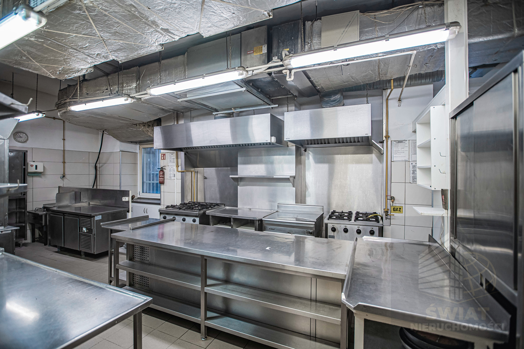 Lokal użytkowy w centrum przy Bramie Portowej (18)