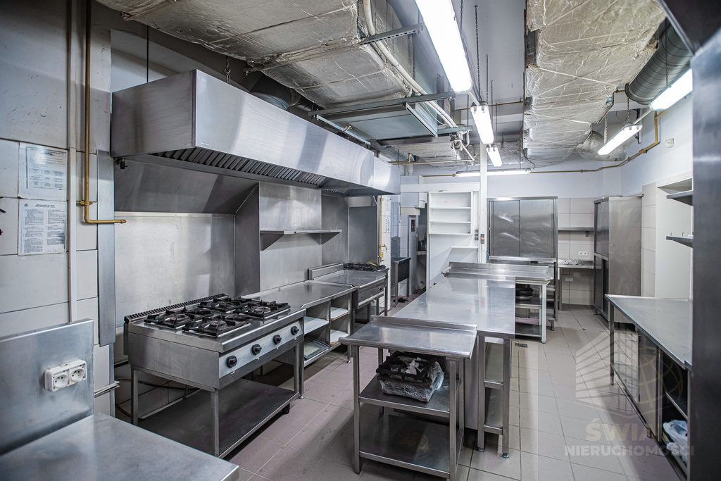 Lokal użytkowy w centrum przy Bramie Portowej (19)