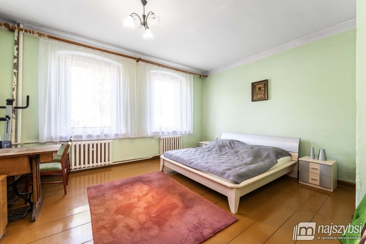 Golczewo-dom 194  m2 czeka właśnie na Ciebie (18)