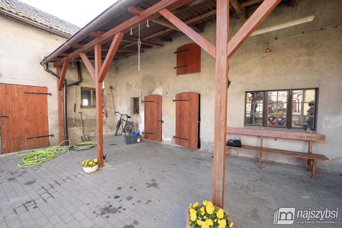 Golczewo-dom 194  m2 czeka właśnie na Ciebie (23)