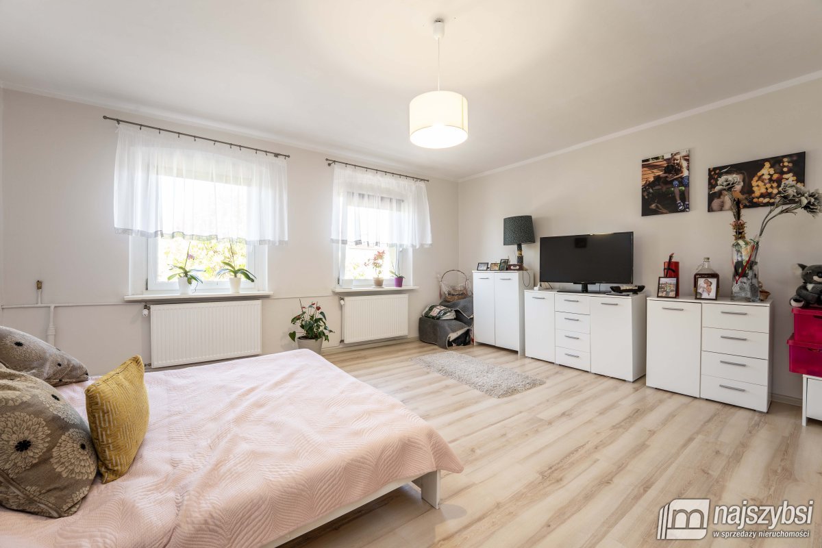 Golczewo-dom 194  m2 czeka właśnie na Ciebie (8)