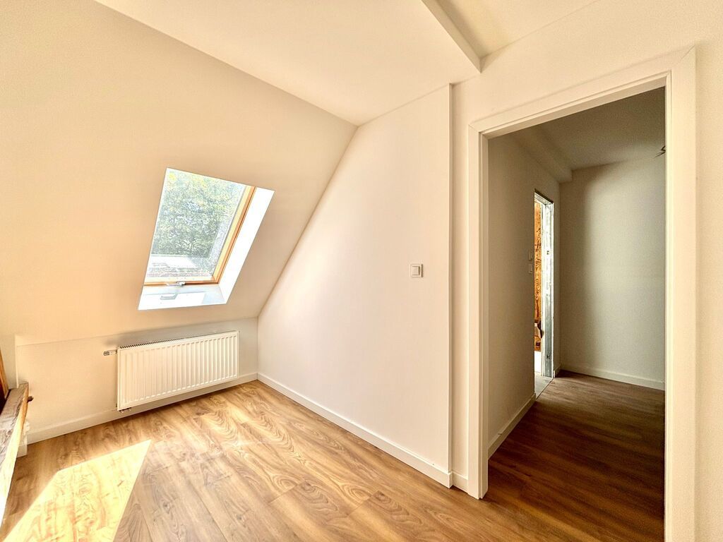 DWUPOZIOMOWE MIESZKANIE, 3 POKOJE W CENTRUM MIASTA (7)