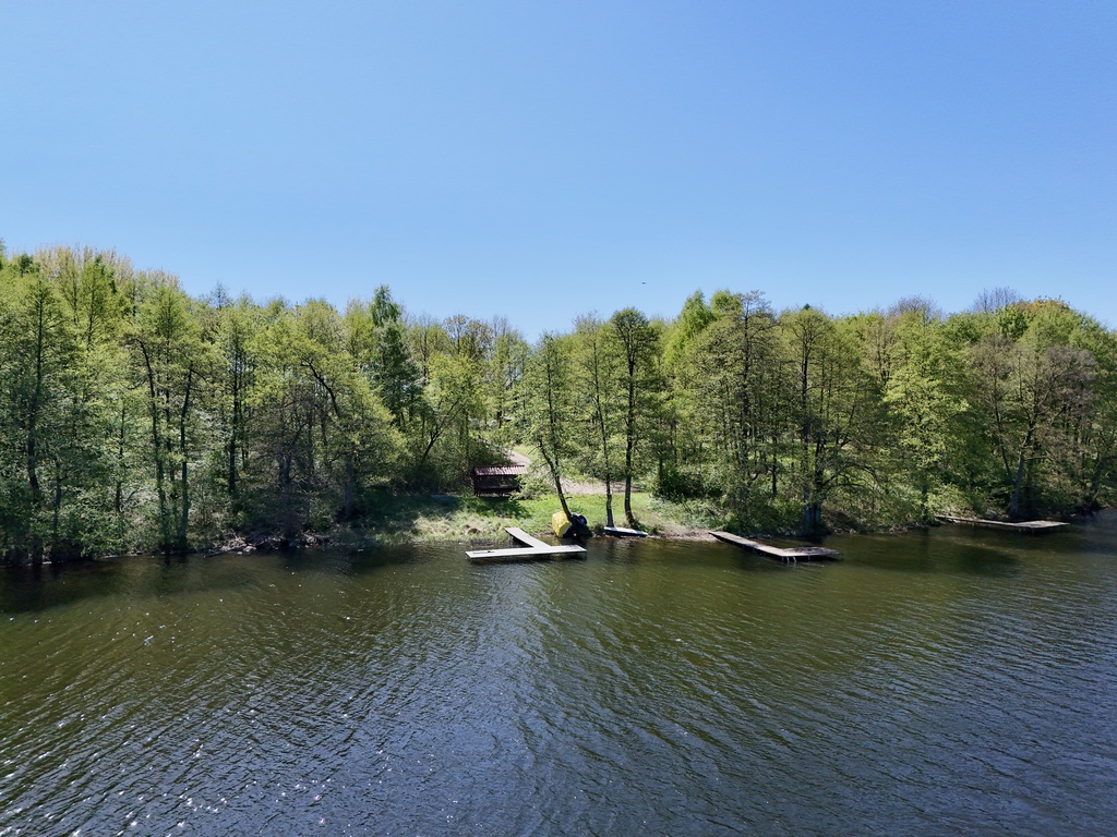 Urokliwa działka nad jeziorem Ińsko (12)
