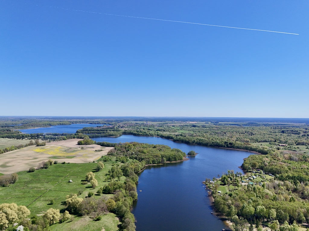 Urokliwa działka nad jeziorem Ińsko (15)