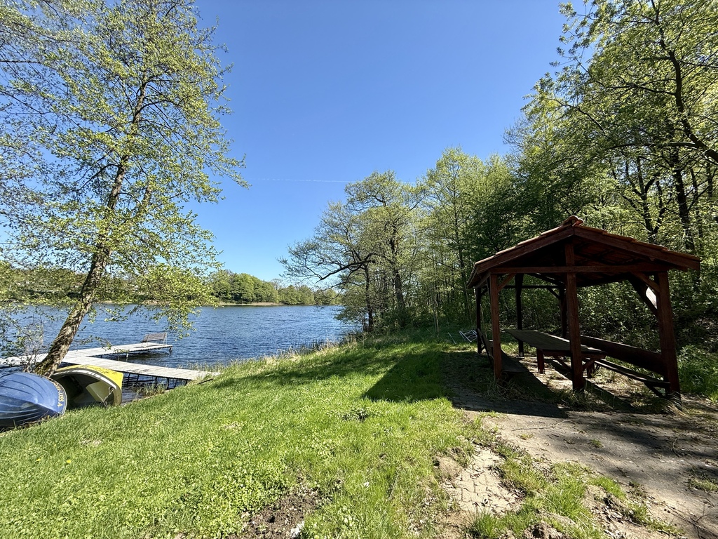 Urokliwa działka nad jeziorem Ińsko (13)