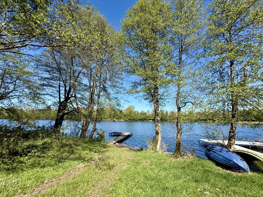 Urokliwa działka nad jeziorem Ińsko (11)