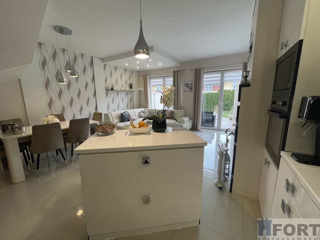 Os.Południk, szeregowiec, 4 pokoje (16)