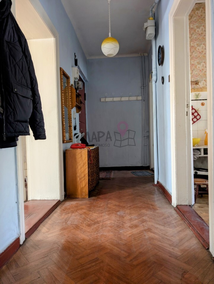 Trzypokojowe mieszkanie w okolicach Jasnych Błoni (2)