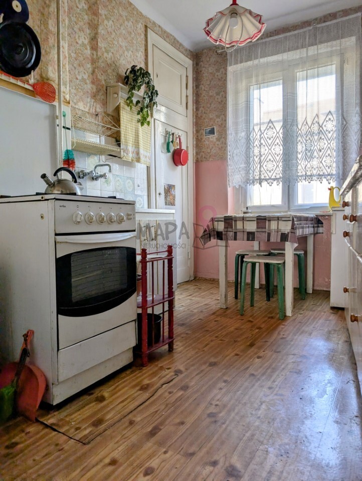 Trzypokojowe mieszkanie w okolicach Jasnych Błoni (8)