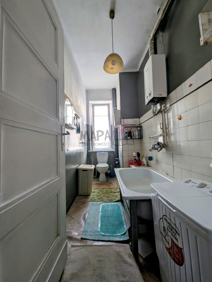 Trzypokojowe mieszkanie w okolicach Jasnych Błoni (10)