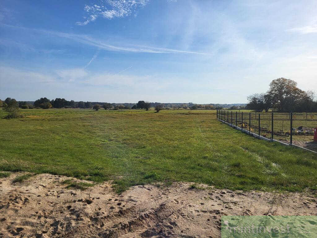 Działka w malowniczej okolicy (6)