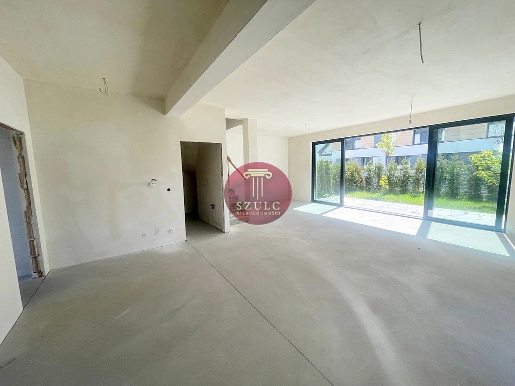 Gumieńce na sprzedaż nowoczesny szeregowiec. (1)