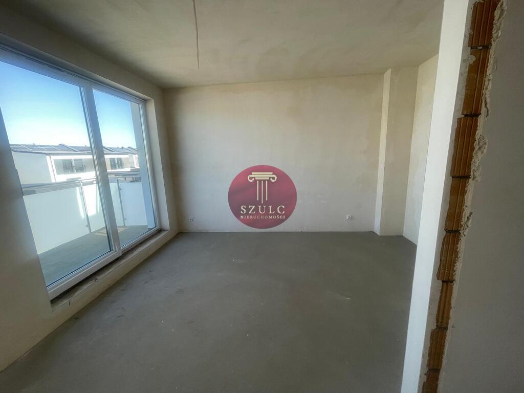 Gumieńce na sprzedaż nowoczesny szeregowiec. (4)