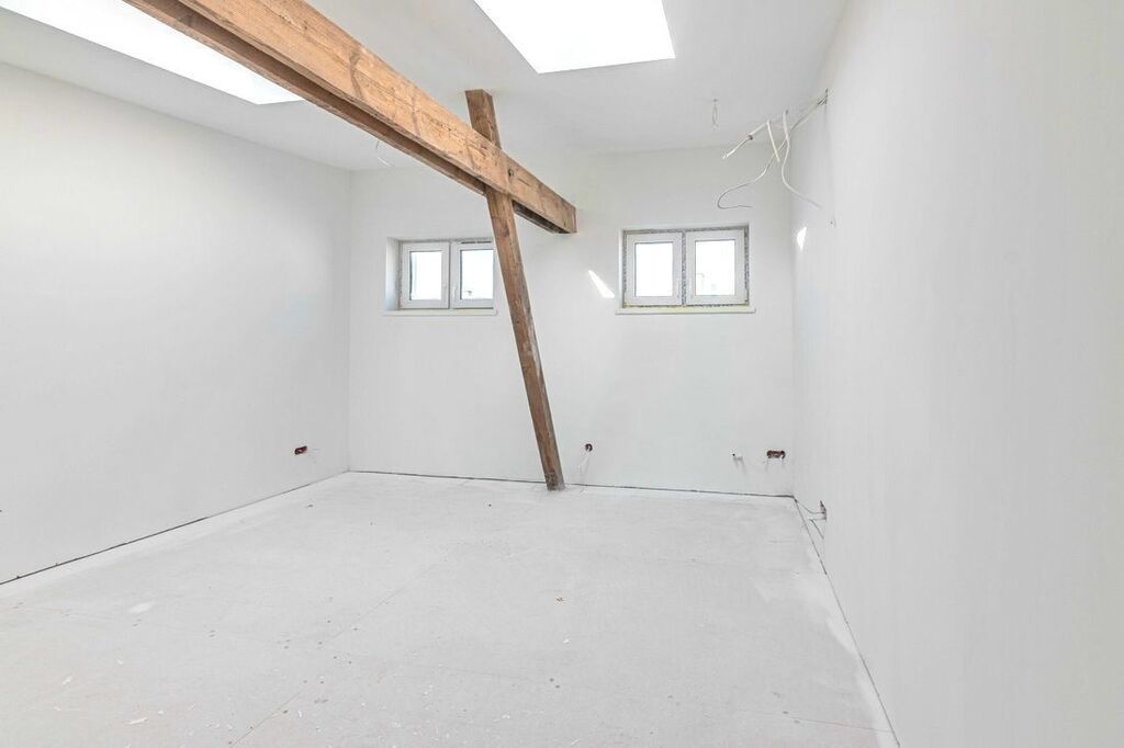 3 POKOJE W CENTRUM MIASTA, ODNOWIONA KAMIENICA (1)