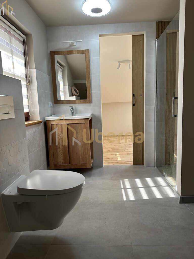 Dom i garaż nad wodą - światłowód (19)