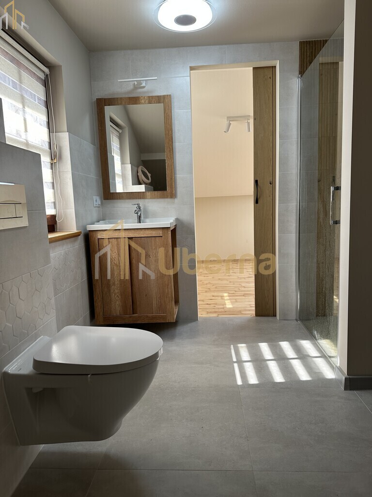 Dom i garaż nad wodą - światłowód (18)