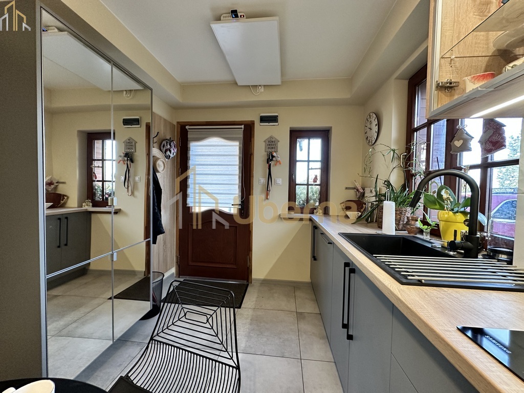 Dom i garaż nad wodą - światłowód (11)