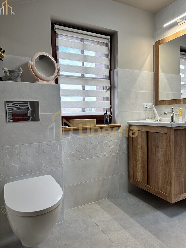 Dom i garaż nad wodą - światłowód (30)