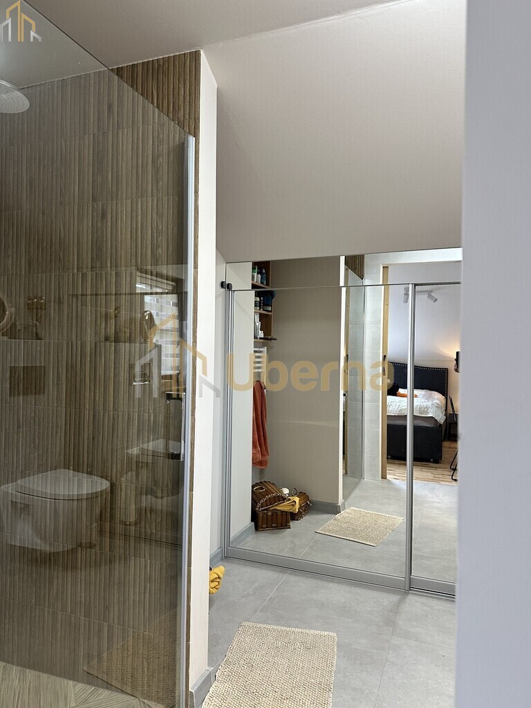 Dom i garaż nad wodą - światłowód (28)