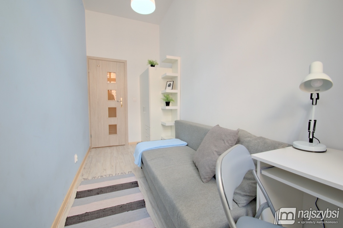 Mieszkanie  w kamienicy -7 pokoi- inwestycja (12)