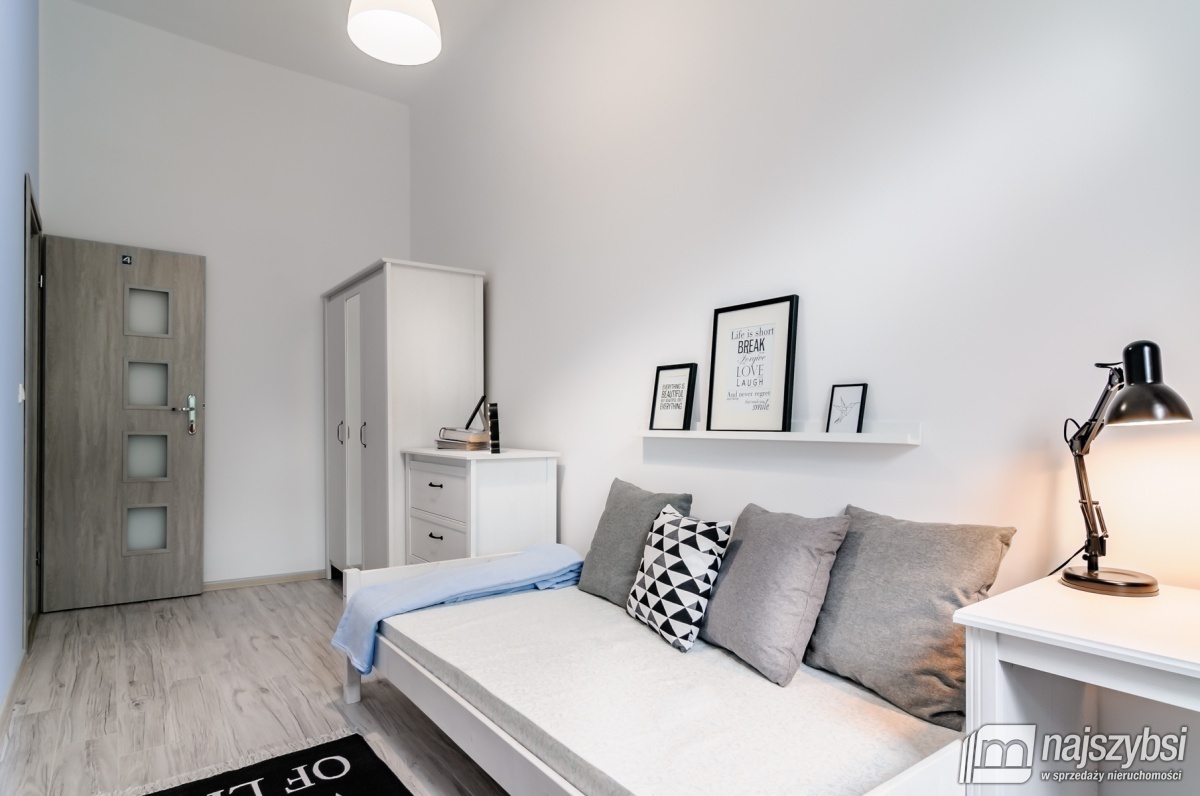 Mieszkanie  w kamienicy -7 pokoi- inwestycja (4)