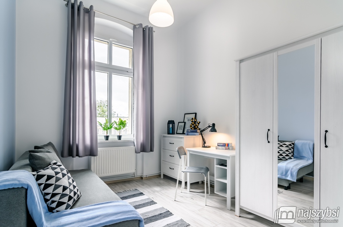 Mieszkanie  w kamienicy -7 pokoi- inwestycja (6)