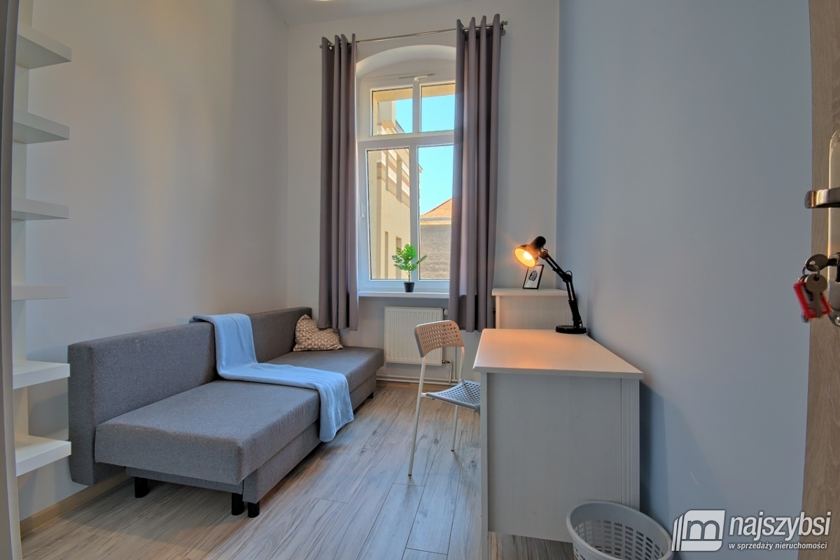 Mieszkanie  w kamienicy -7 pokoi- inwestycja (9)