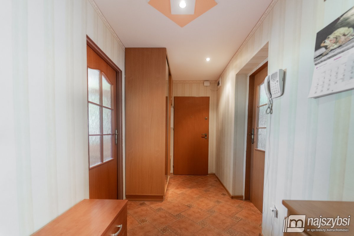 Nowogard - 3 pokoje, 2 piętro, balkon (16)