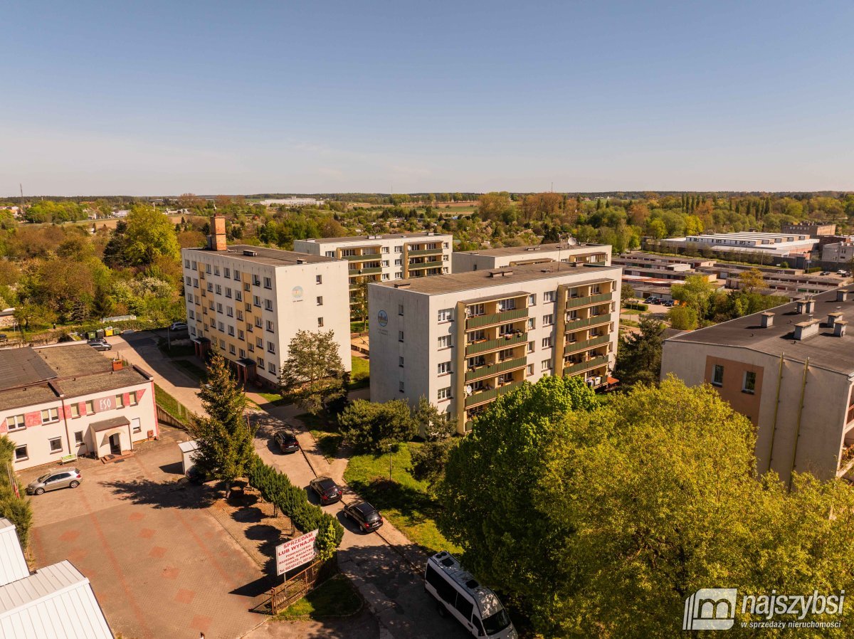 Nowogard - 3 pokoje, 2 piętro, balkon (20)